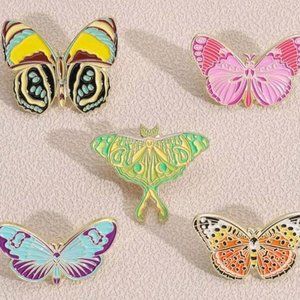 5 pieces Butterfly colorful brooch pin set